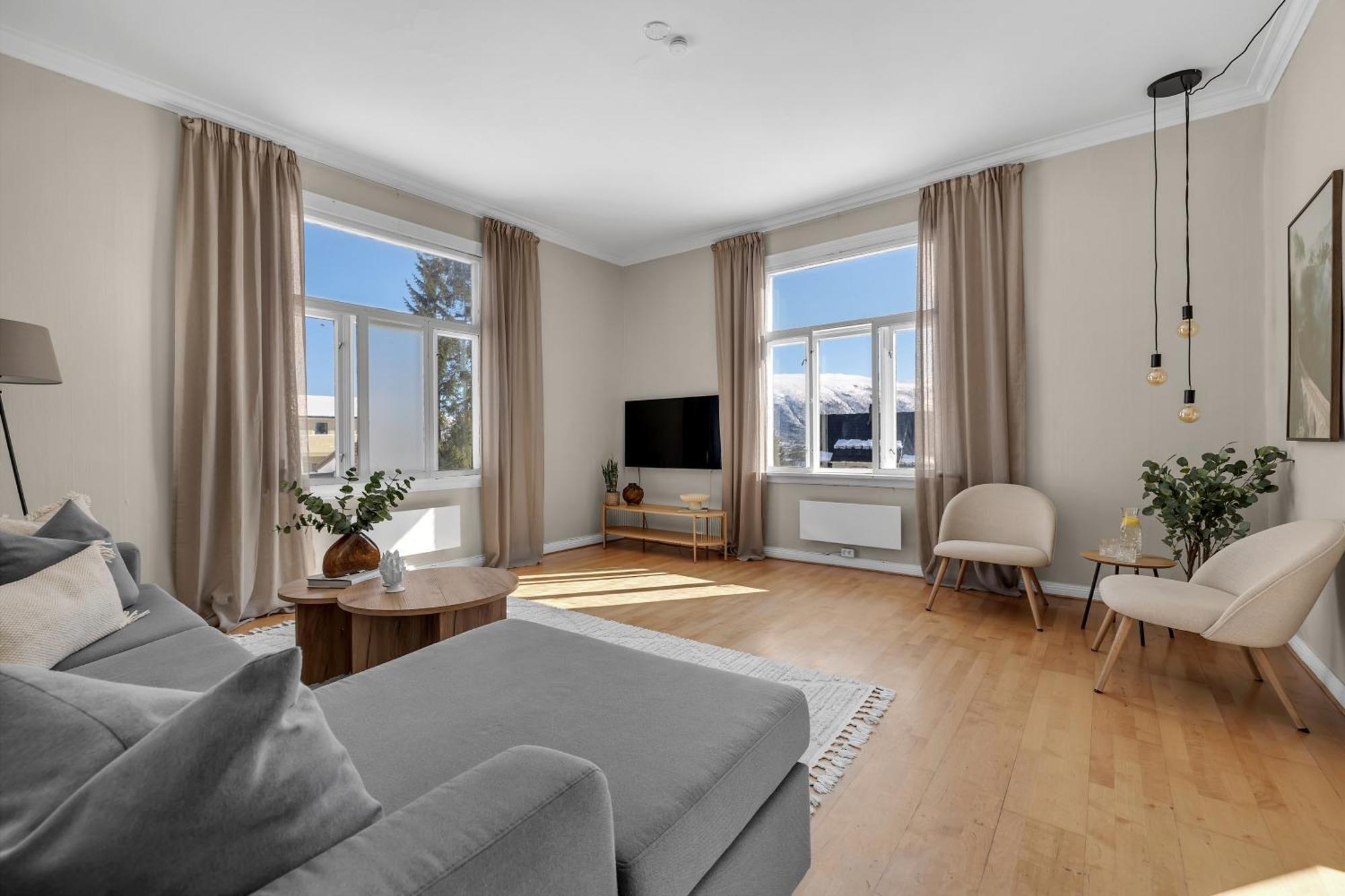 Amazing Tromso City Apartment With Free Parking And Lovely City Views! Exteriör bild